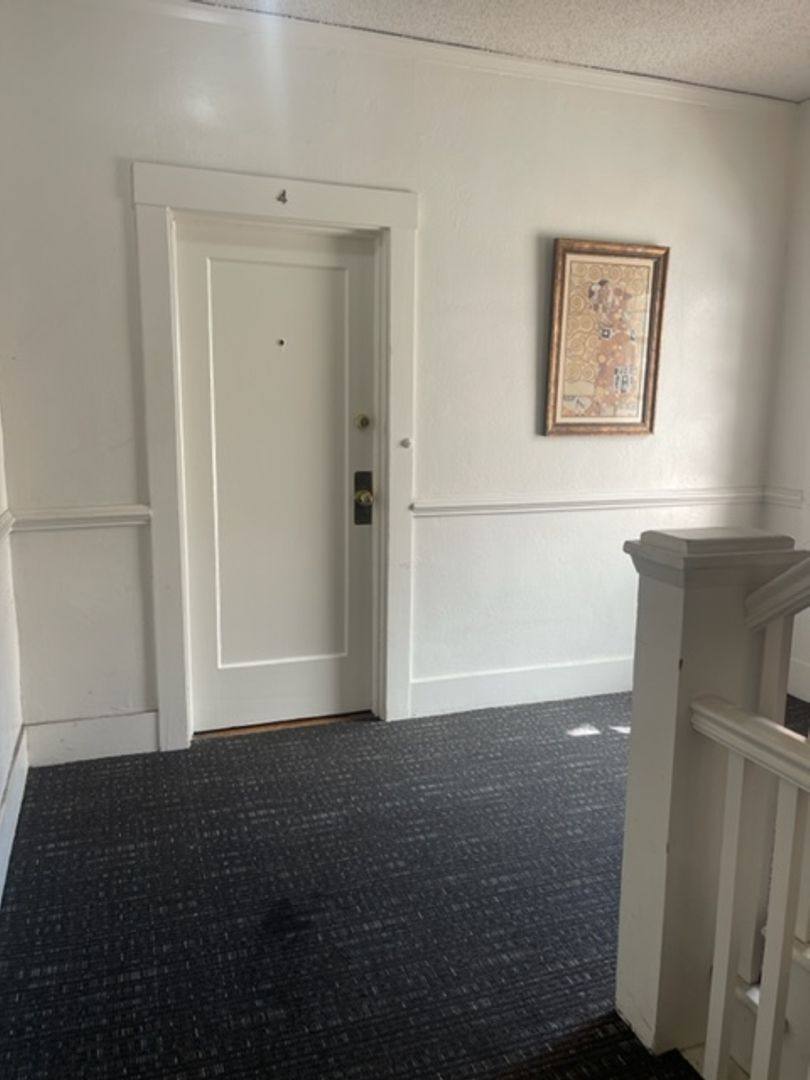 Apartment for rent at 809 E 28th St, Oakland, CA 94606