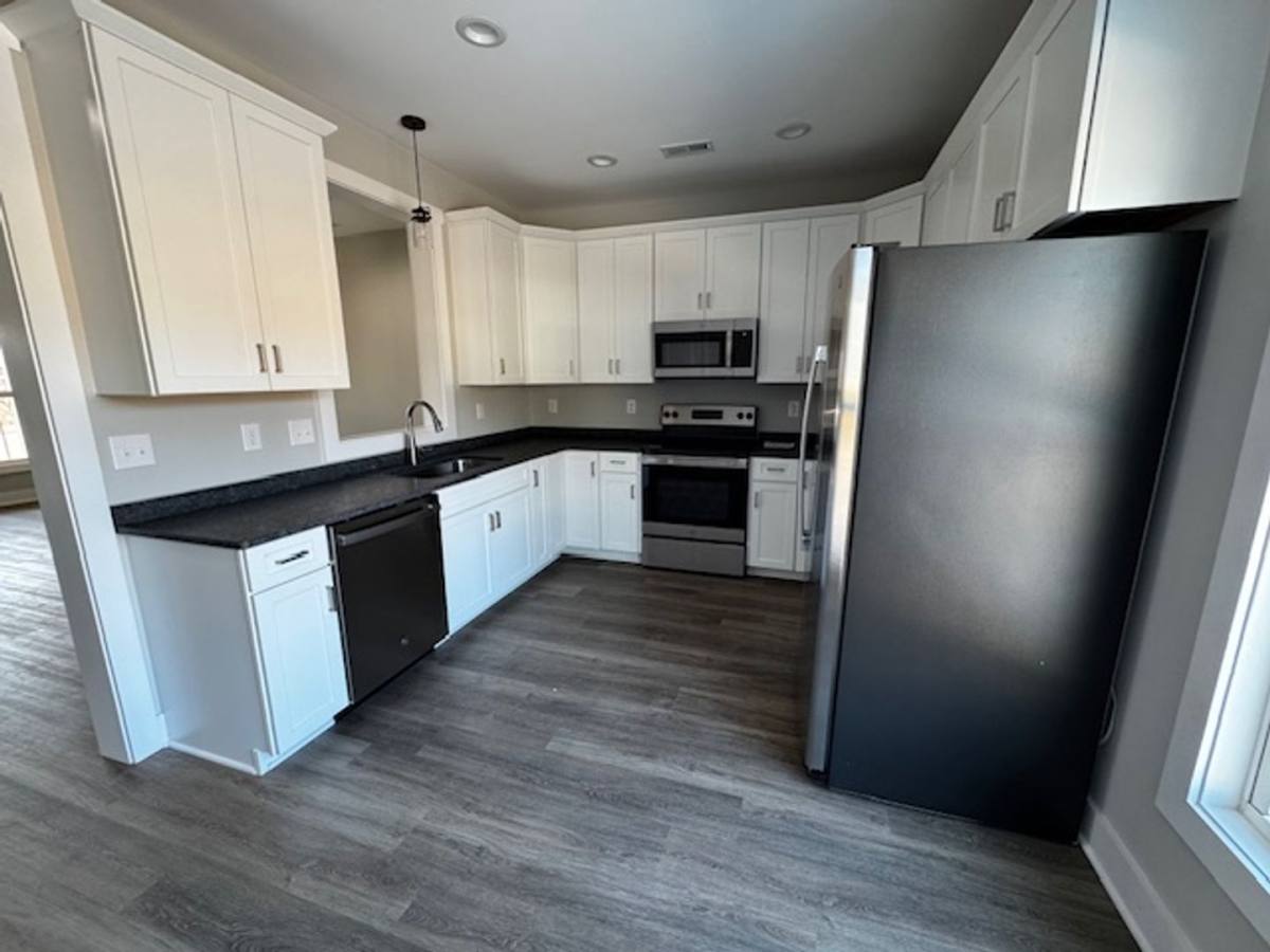 Townhouse for rent at 289 Sable Rd, Evington, VA 24550