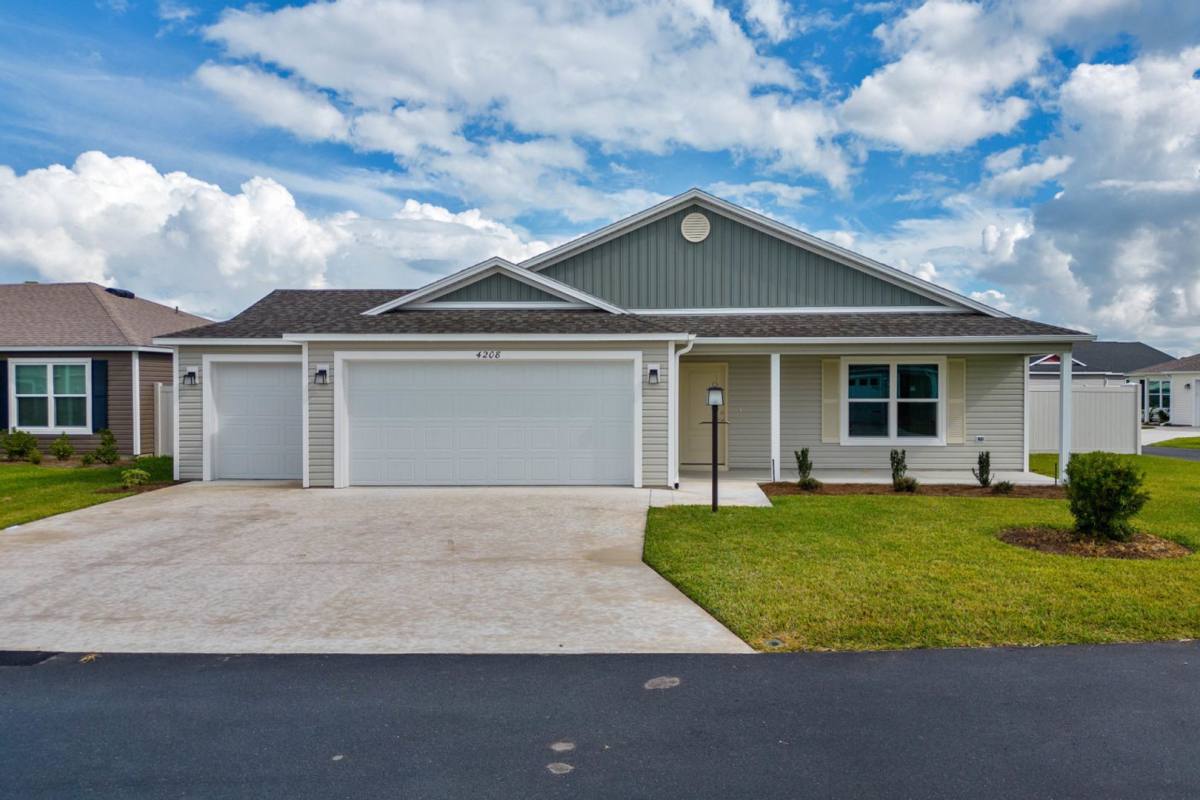 House for rent at 4208 Canova Draney Loop, The Villages, FL 32163