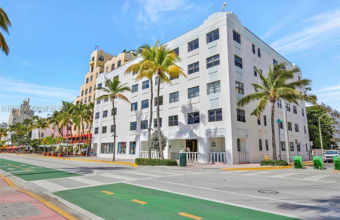 Apartment for rent at 1390 Ocean Dr #306, Miami Beach, FL 33139