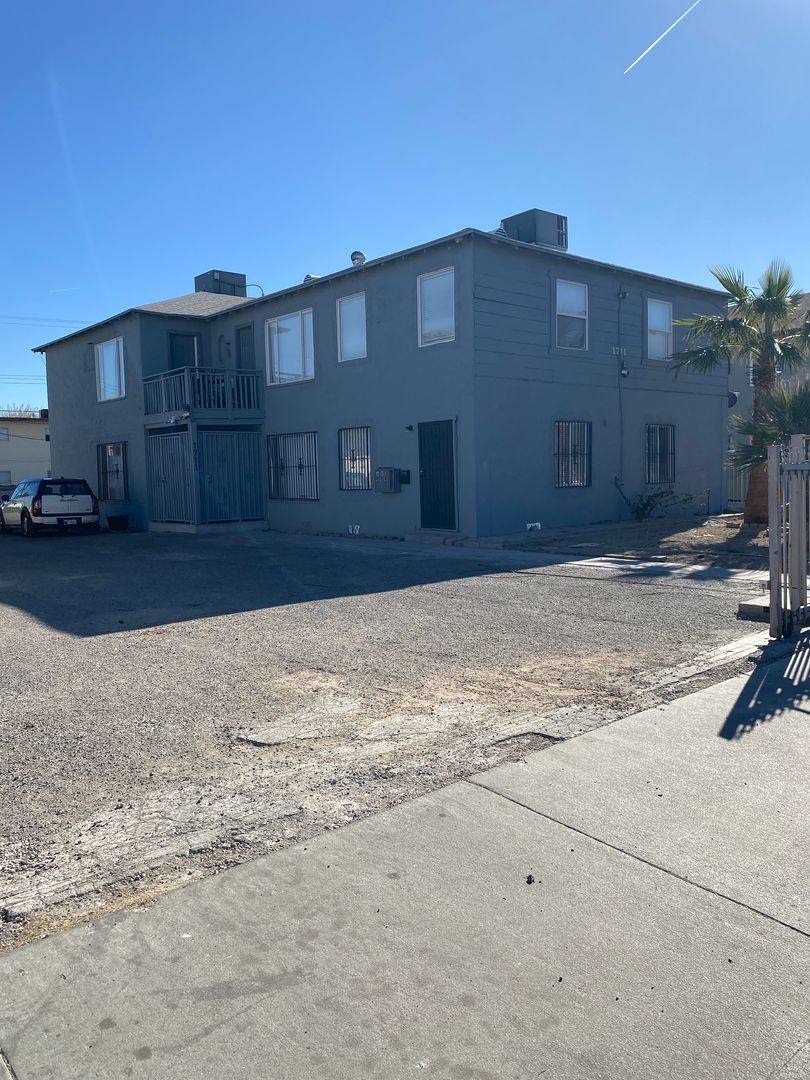 Apartment for rent at 1711 Santa Paula Dr, Las Vegas, NV 89104