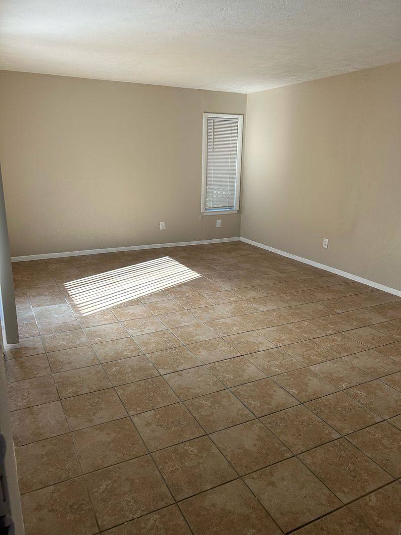 1676 Carter Dr, Arlington, TX 76010 - Apartment For Rent - Image 4