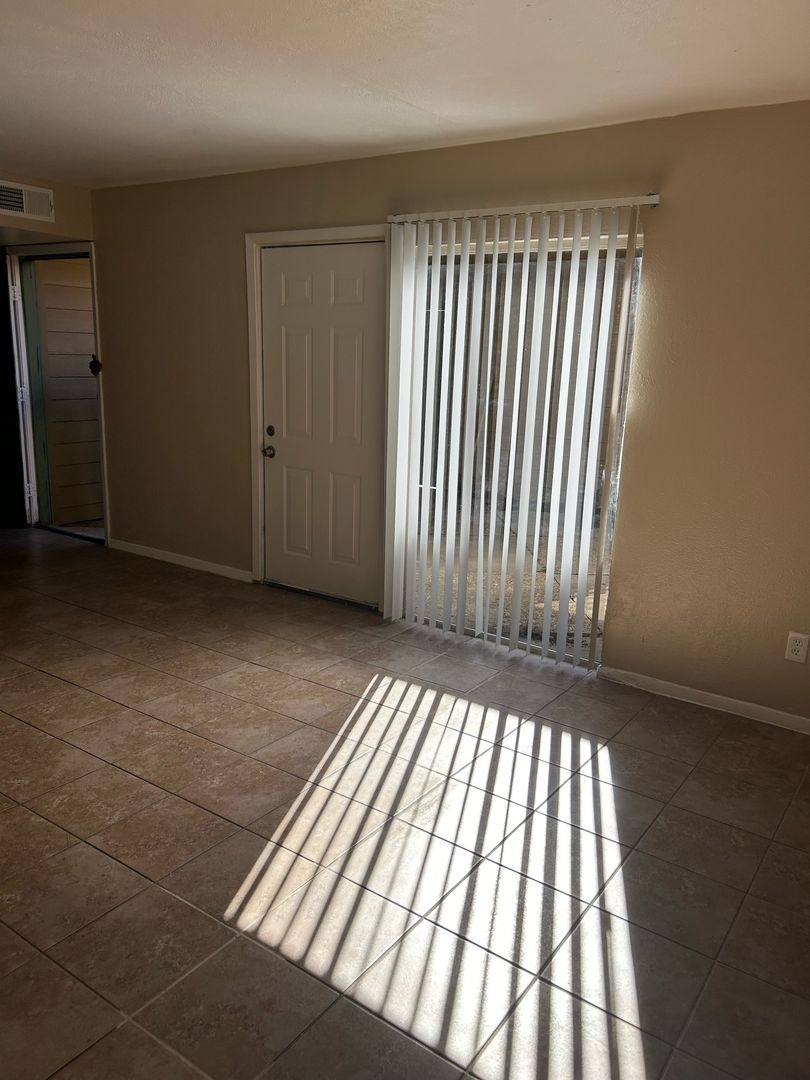 1676 Carter Dr, Arlington, TX 76010 - Apartment For Rent - Image 5