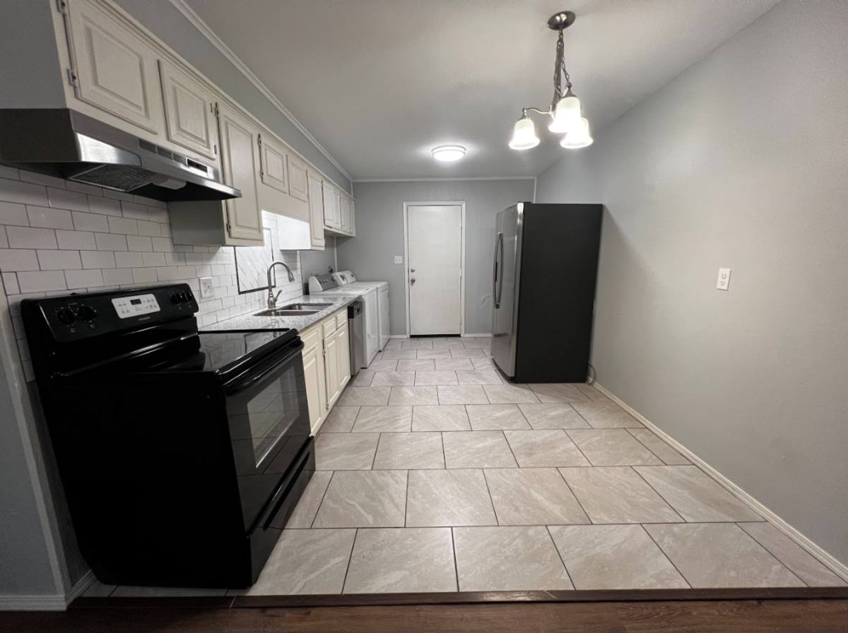 Apartment for rent at 741 Morningside Dr, Fayetteville, AR 72701