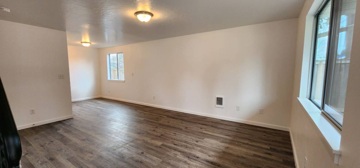 Apartment for rent at 445 SW Elm Rd, Estacada, OR 97023