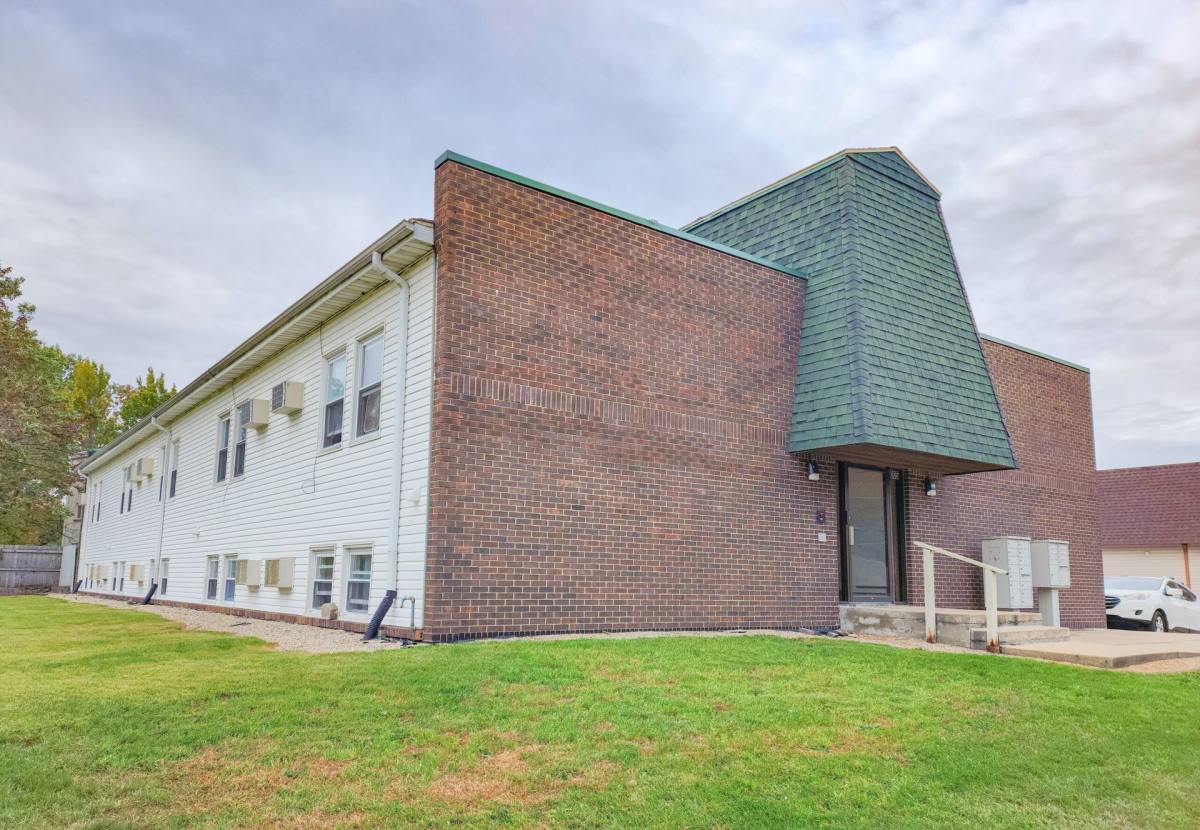 Apartment for rent at 1005 E Colorado, Urbana, IL 61801