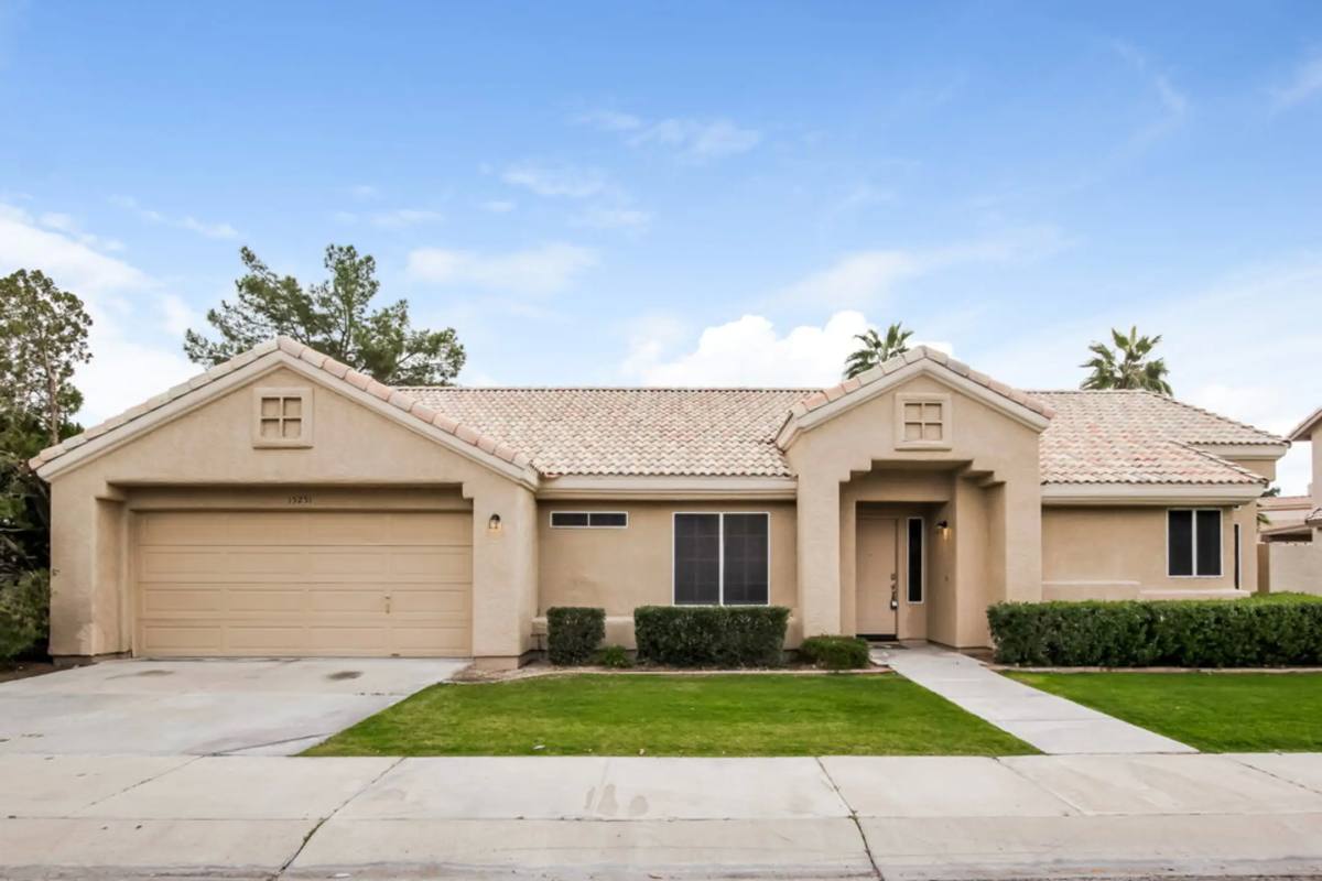 House for rent at 15251 N 90th Ave, Peoria, AZ 85381