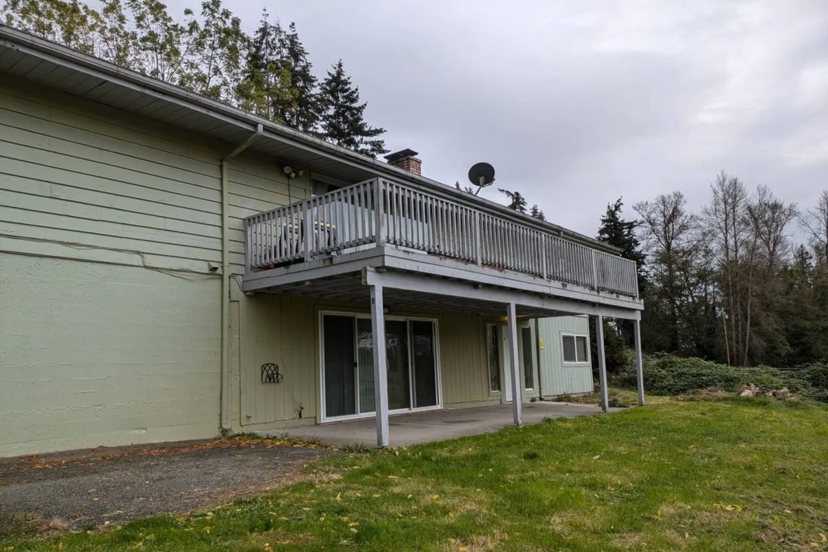 Apartment for rent at 17450 Blodgett Rd #B, Mount Vernon, WA 98273
