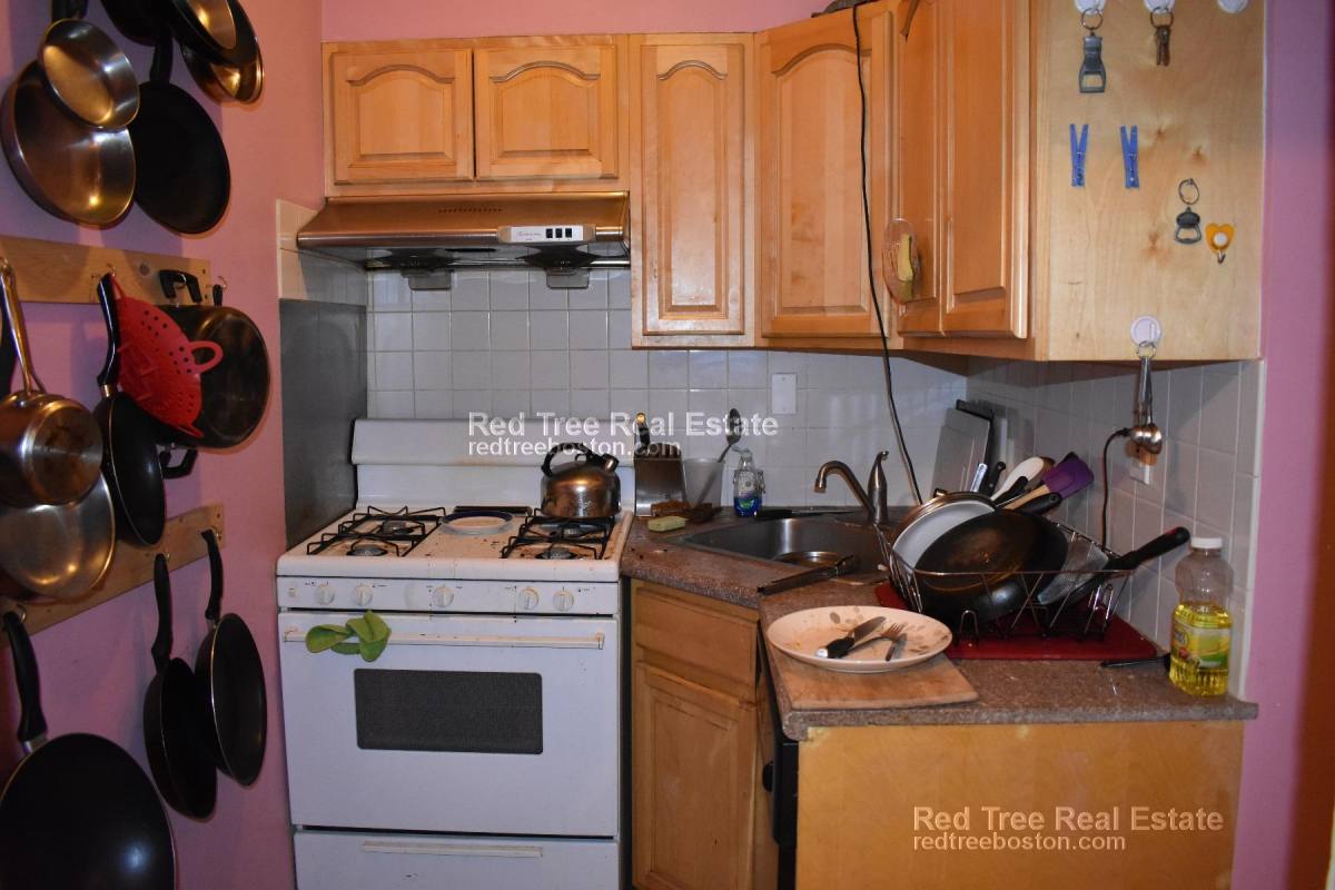 Apartment for rent at 129 Cedar St #2, Roxbury, MA 02119