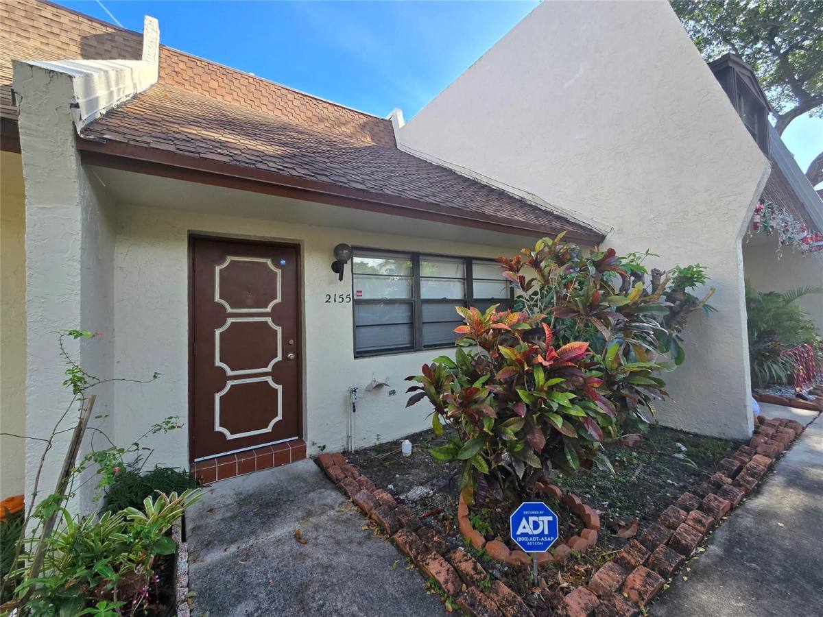 Townhouse for rent at 2155 N 14th Ave, Hollywood, FL 33020