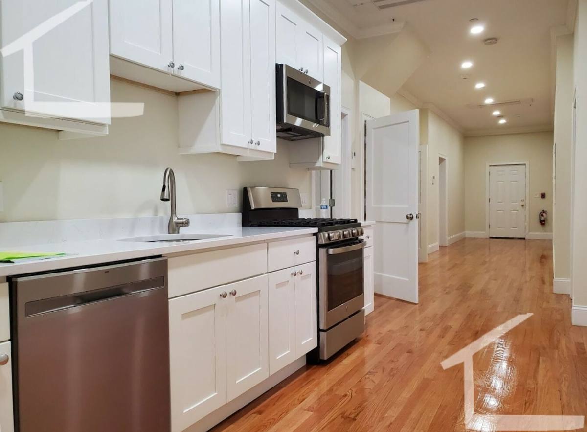 Townhouse for rent at 10 Harris St #1, Brookline, MA 02446