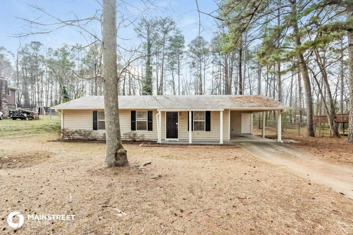 House for rent at 3229 Robin Hood Lane, Winston, GA 30187