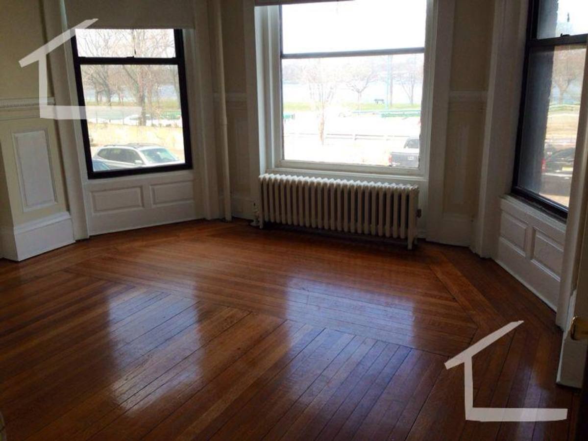 Apartment for rent at 41 Bay State Rd #D01, Boston, MA 02215