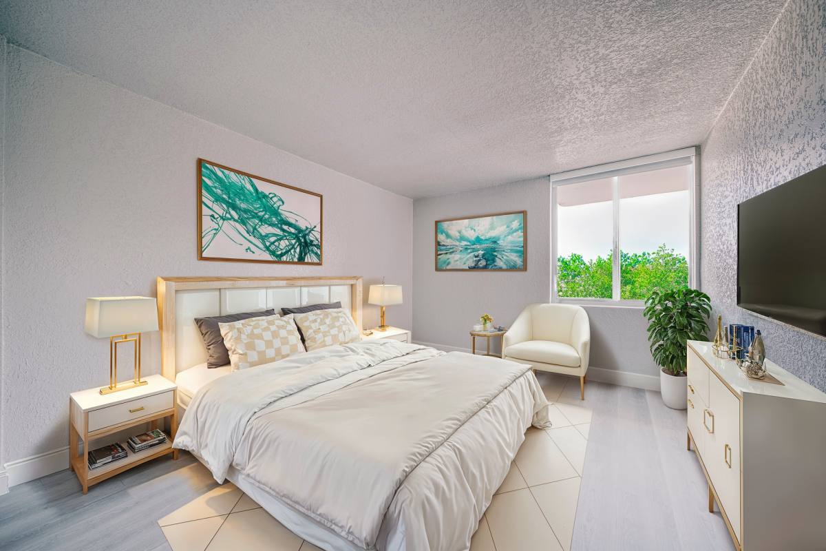 Apartment for rent at 12955 NE 6th Ave, Miami, FL 33161