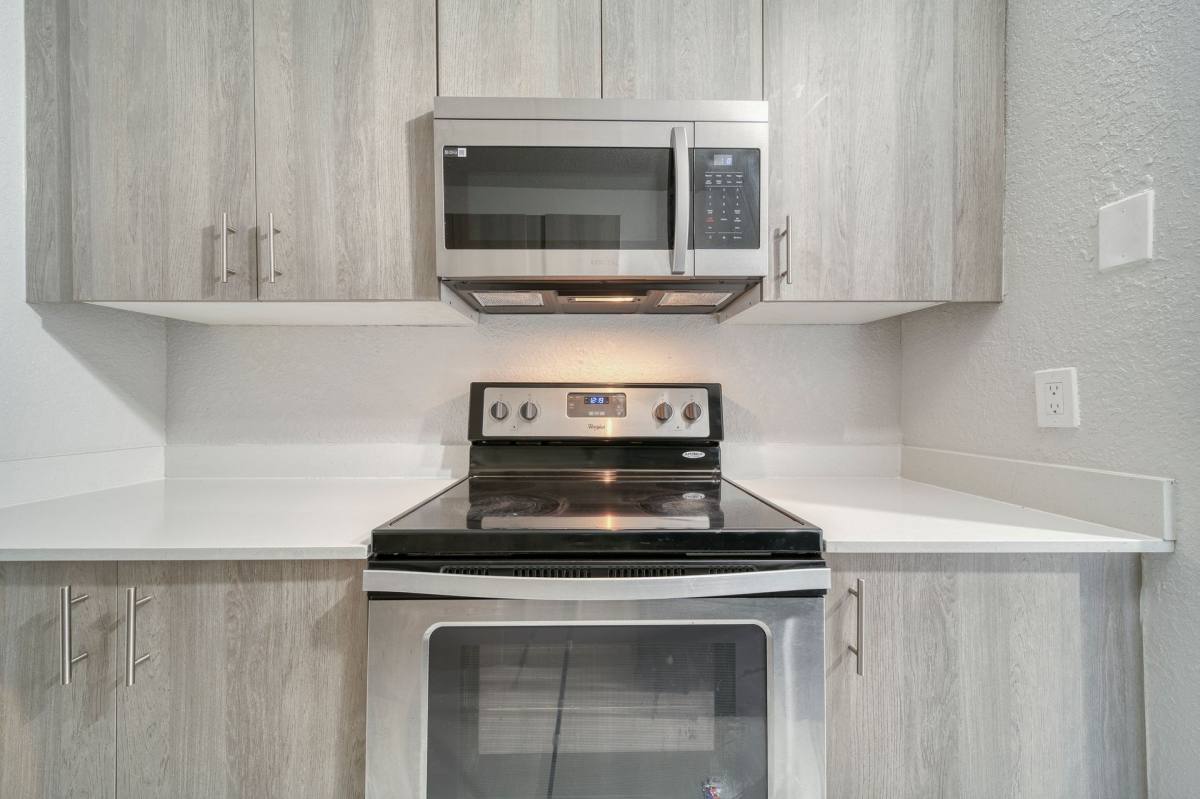 Apartment for rent at 12955 NE 6th Ave, Miami, FL 33161