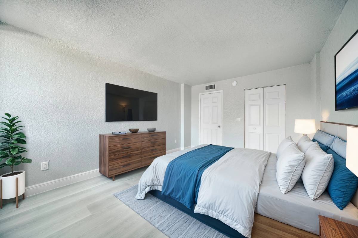 Apartment for rent at 12955 NE 6th Ave, Miami, FL 33161