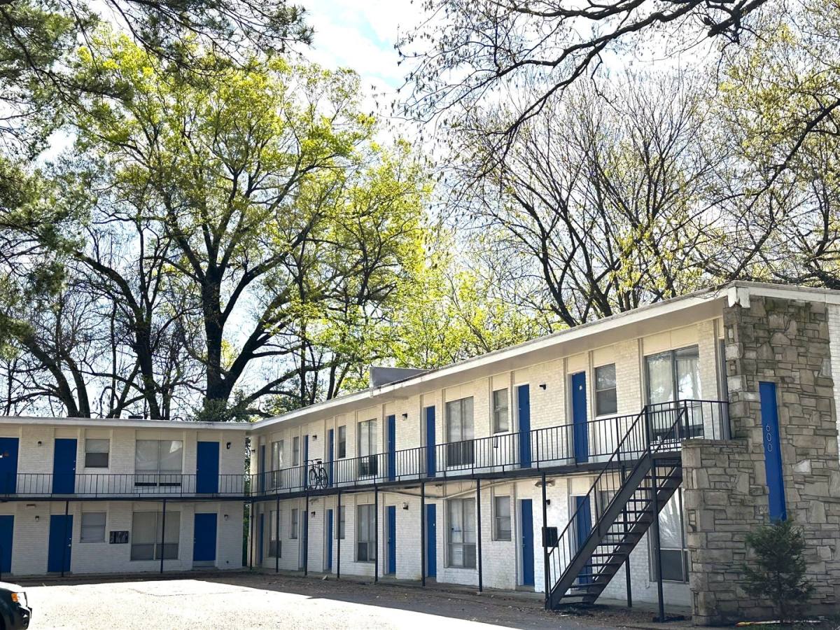 Apartment for rent at 592-600 Patterson St, Memphis, TN 38111