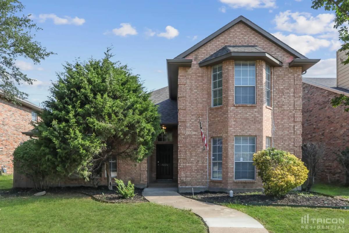 House for rent at 1626 Mockingbird Lane, Desoto, TX 75115