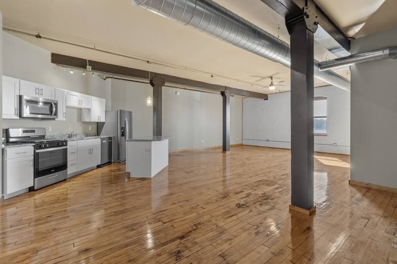 Apartment for rent at 225 E 2nd St #301, Davenport, IA 52801