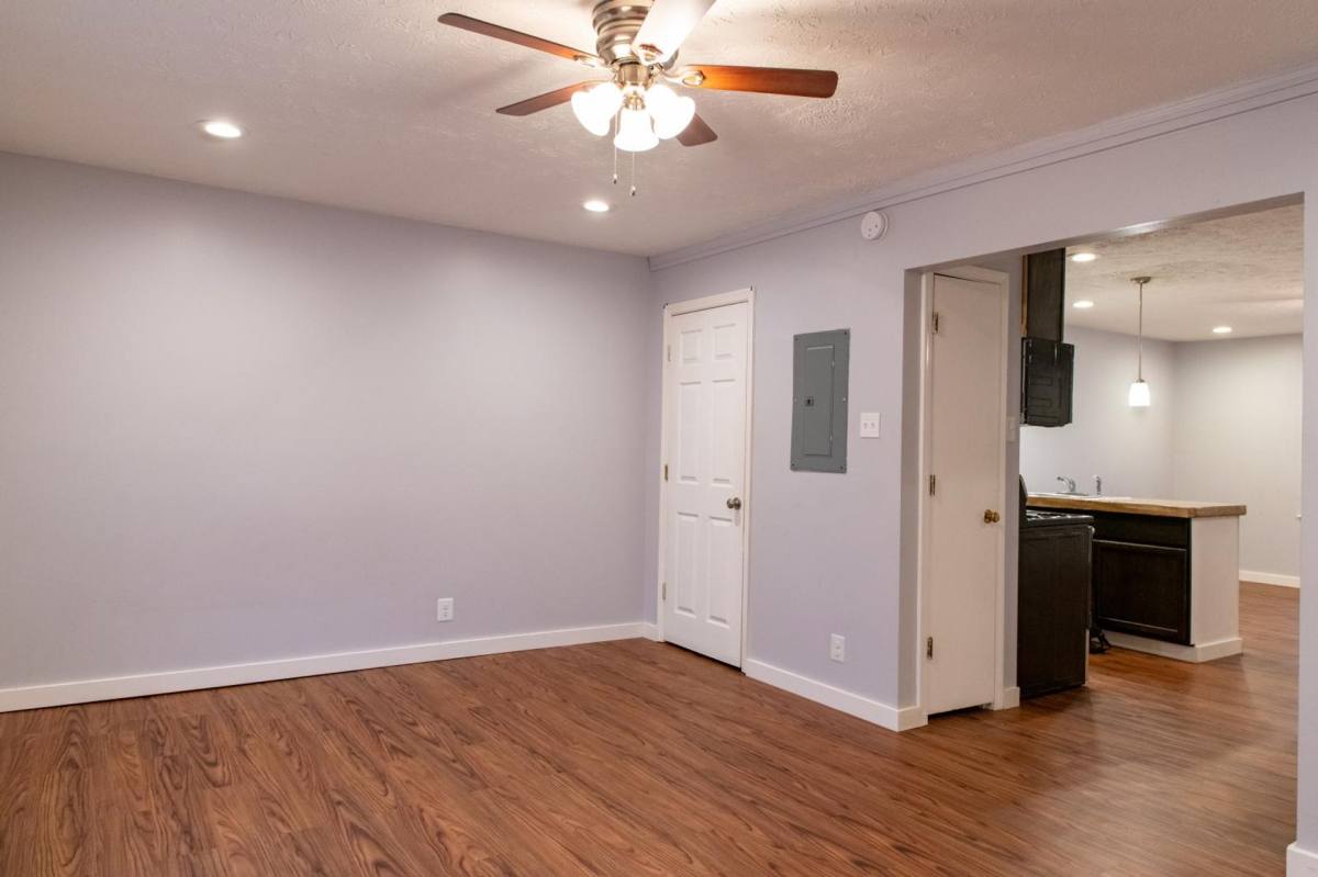 Apartment for rent at 1081 Cross Keys Rd, Lexington, KY 40504