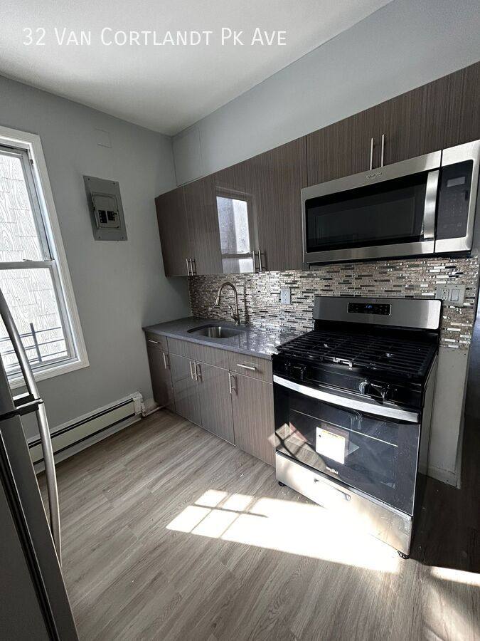 Apartment for rent at 32 Van Cortlandt Pk Ave, Yonkers, NY 10701