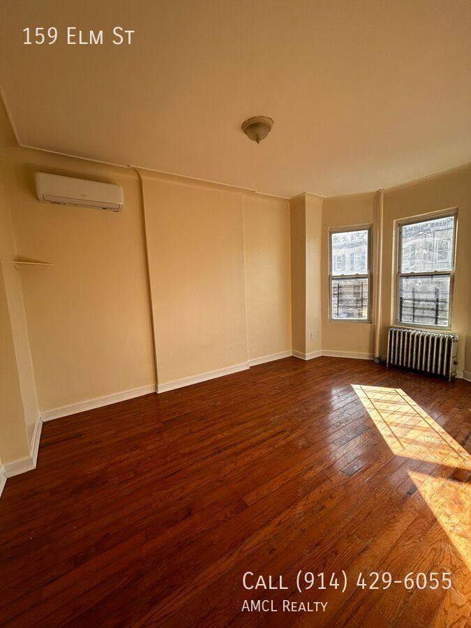 Apartment for rent at 159 Elm St, Yonkers, NY 10701