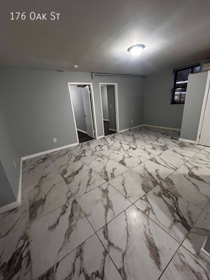 Apartment for rent at 176 Oak St, Yonkers, NY 10701