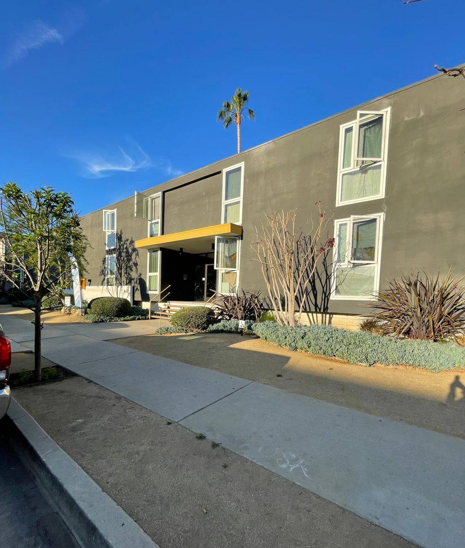 Apartment for rent at 7347 Haskell Ave, Van Nuys, CA 91406