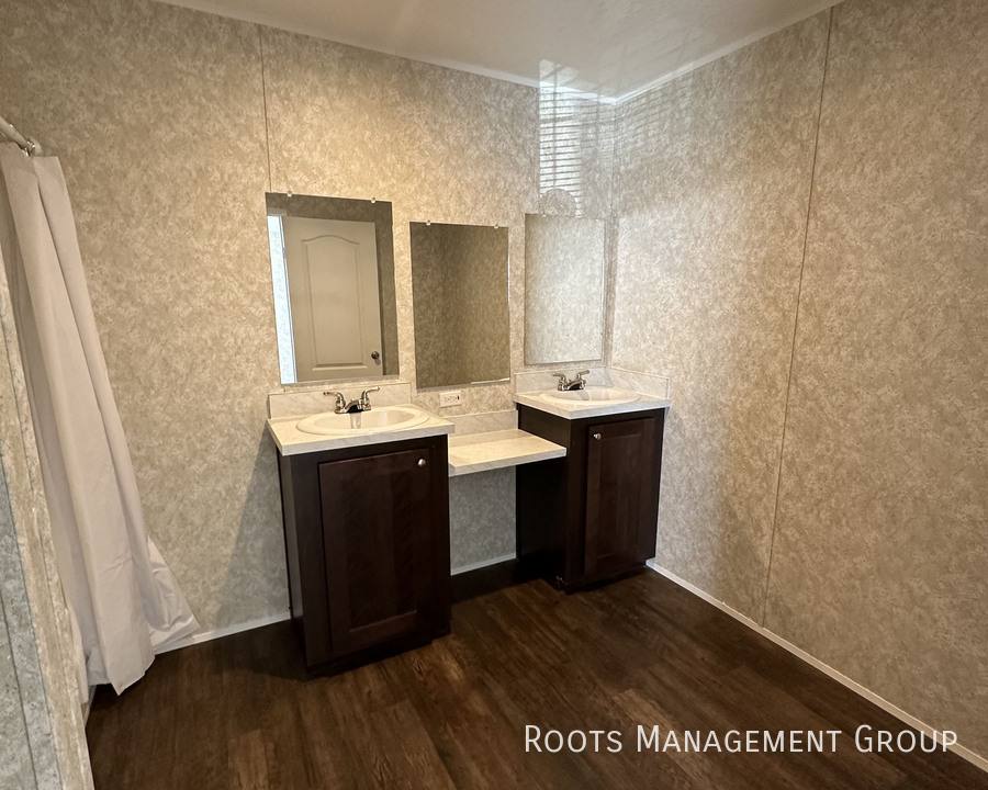 Apartment for rent at 1316 Hunters Mountain Parkway, Troy, AL 36079