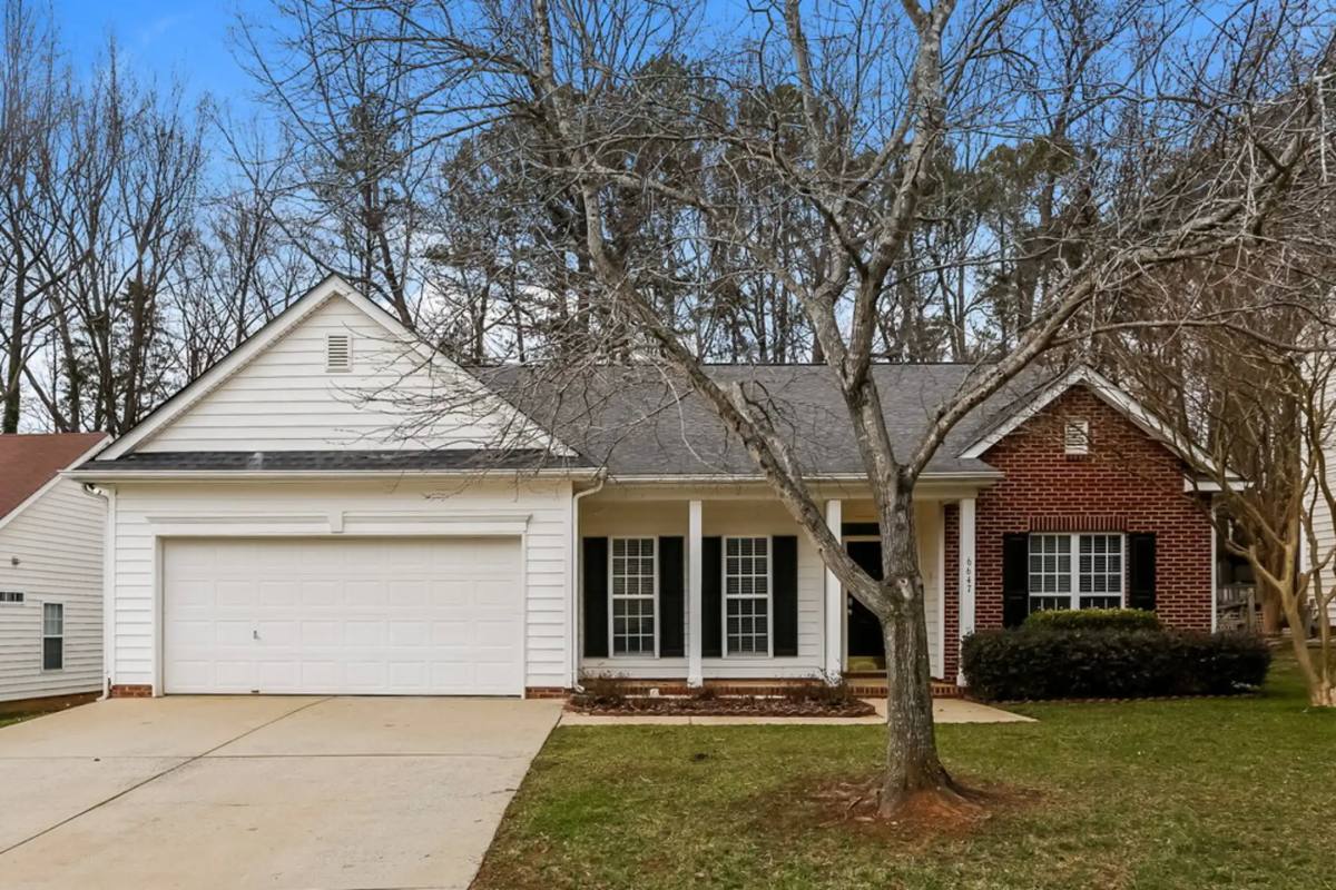 6647 Reedy Creek Rd, Charlotte, NC 28215