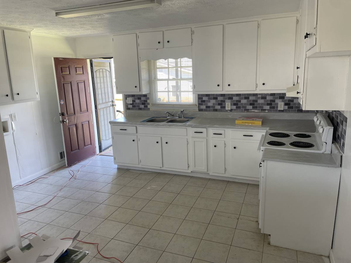 Townhouse for rent at 128 Pearl St, Griffin, GA 30223