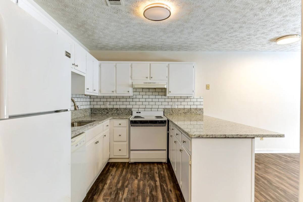 Apartment for rent at 120 Crown Point Dr, Cornelia, GA 30531