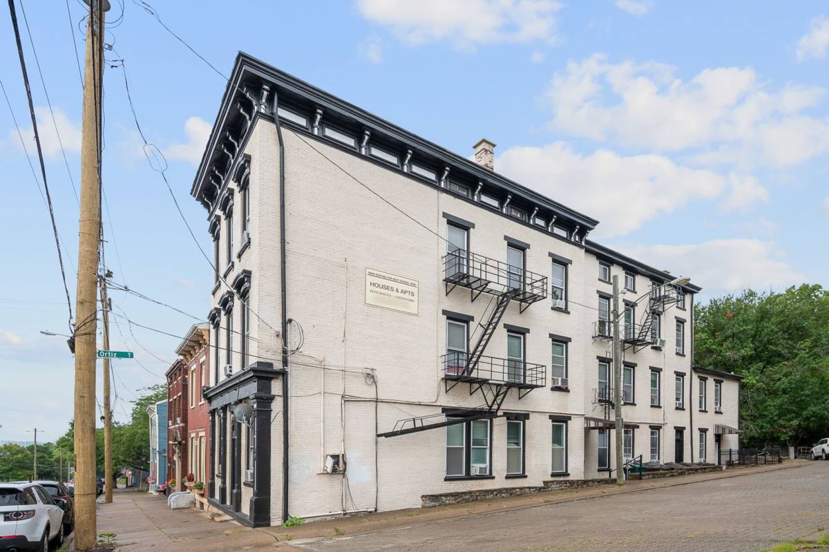 Apartment for rent at 2419 Vine St, Cincinnati, OH 45219