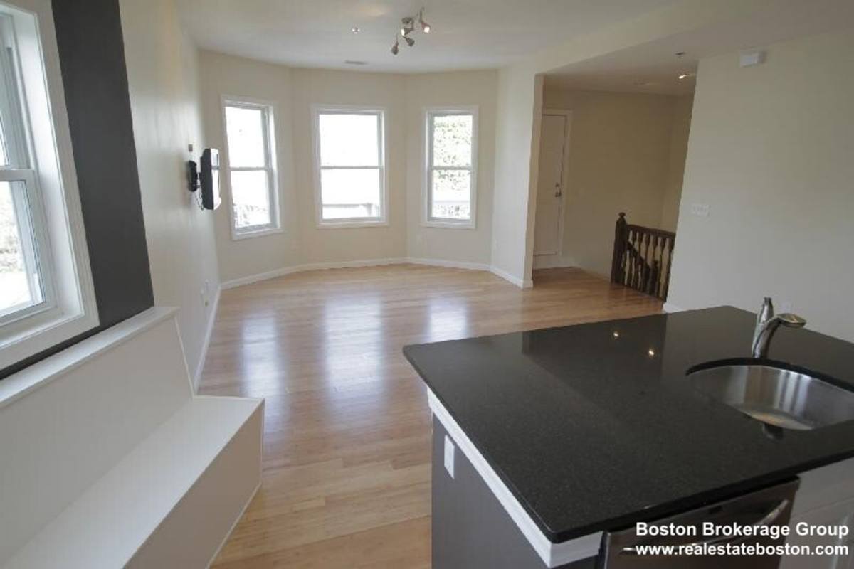 Apartment for rent at 104 Chester St #2, Allston, MA 02134