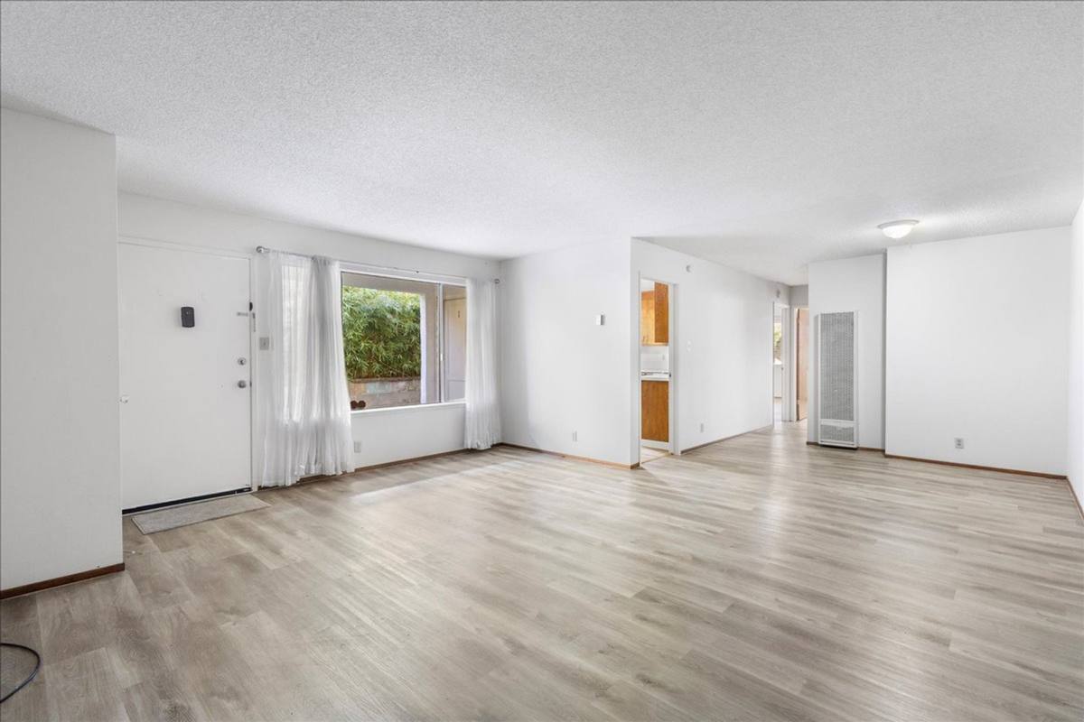 Apartment for rent at 3061 Kansas St, Oakland, CA 94602