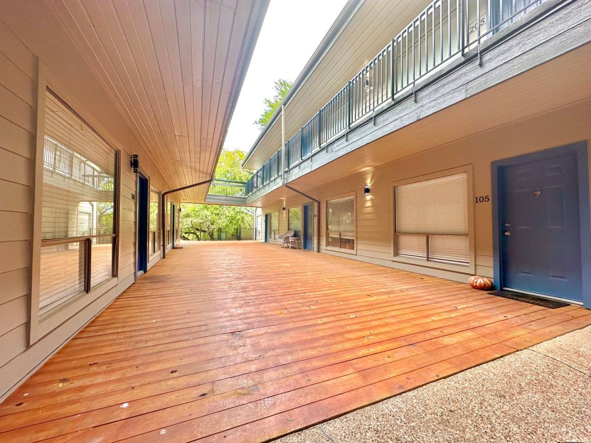 Condo for rent at 908 Poplar St, Austin, TX 78705