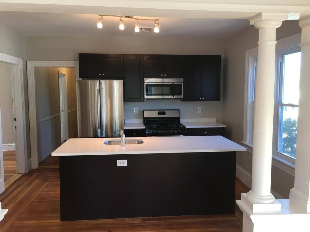 Apartment for rent at 637 Smith St, Providence, RI 02908