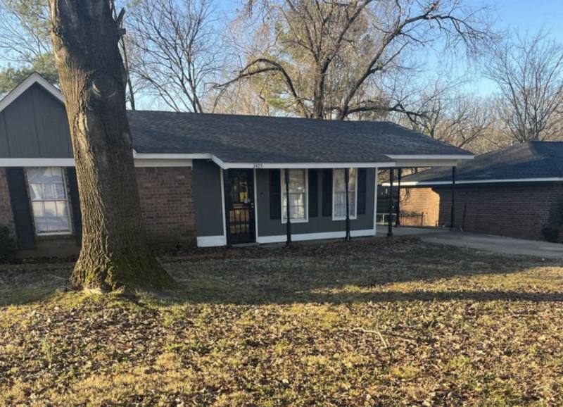 House for rent at 3405 Greenway Dr, Horn Lake, MS 38637