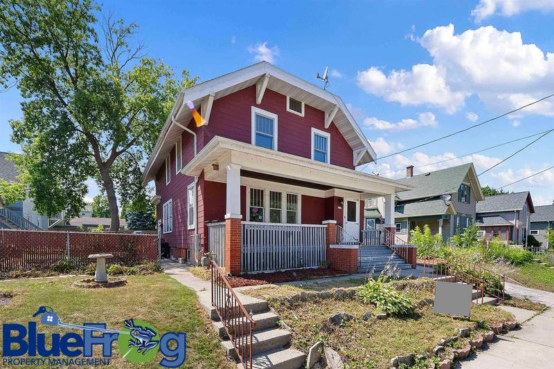 House for rent at 1130 S 12th St, Manitowoc, WI 54220