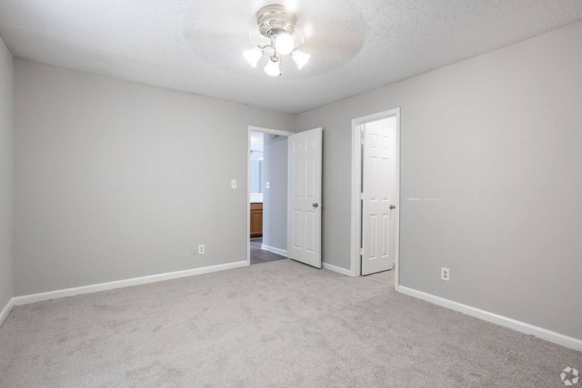 Apartment for rent at 5300 Highway, Union City, GA 30291
