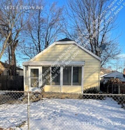 House for rent at 1621 E Evelyn Ave, Hazel Park, MI 48030