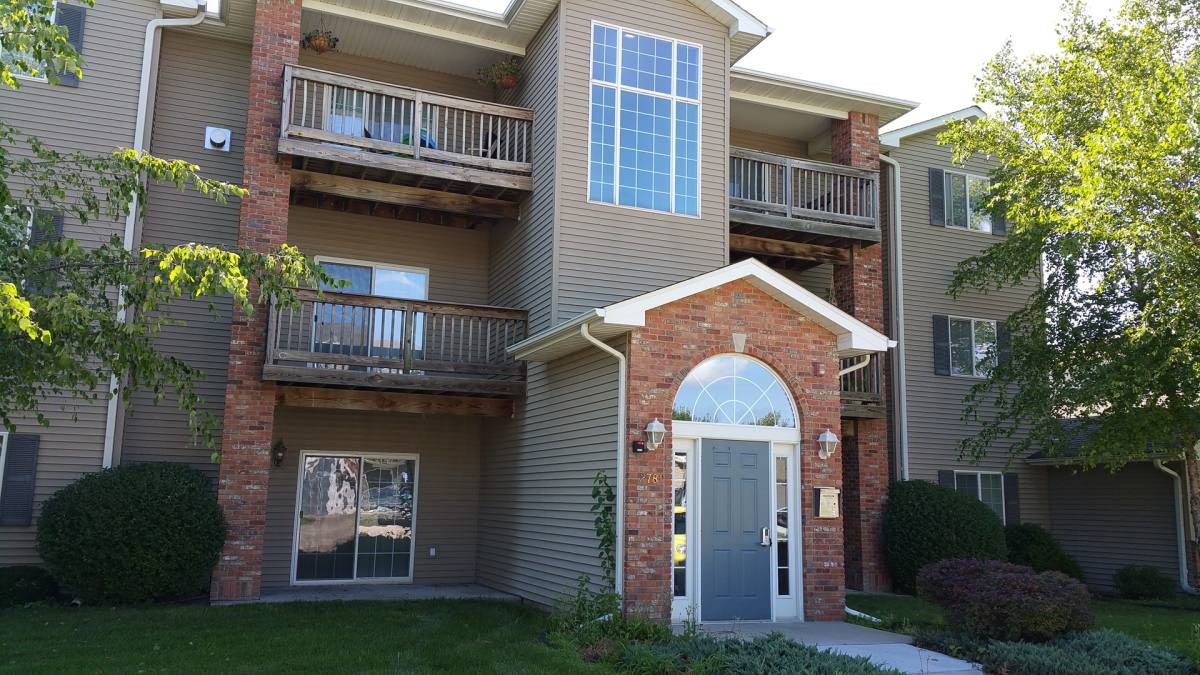 Condo for rent at 2781 Triple Crown Lane, Iowa City, IA 52240