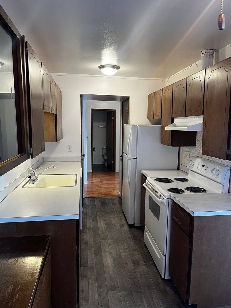 Apartment for rent at 3855 Beach Dr SW, Seattle, WA 98116