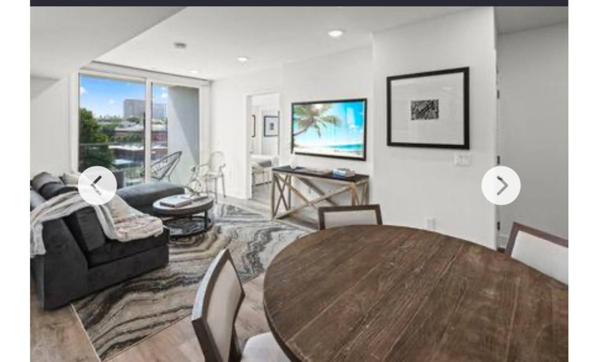 Apartment for rent at 428 S Robertson Bl, Los Angeles, CA 90048