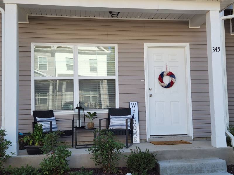 Townhouse for rent at 345 Kristen Court, Columbia, TN 38401