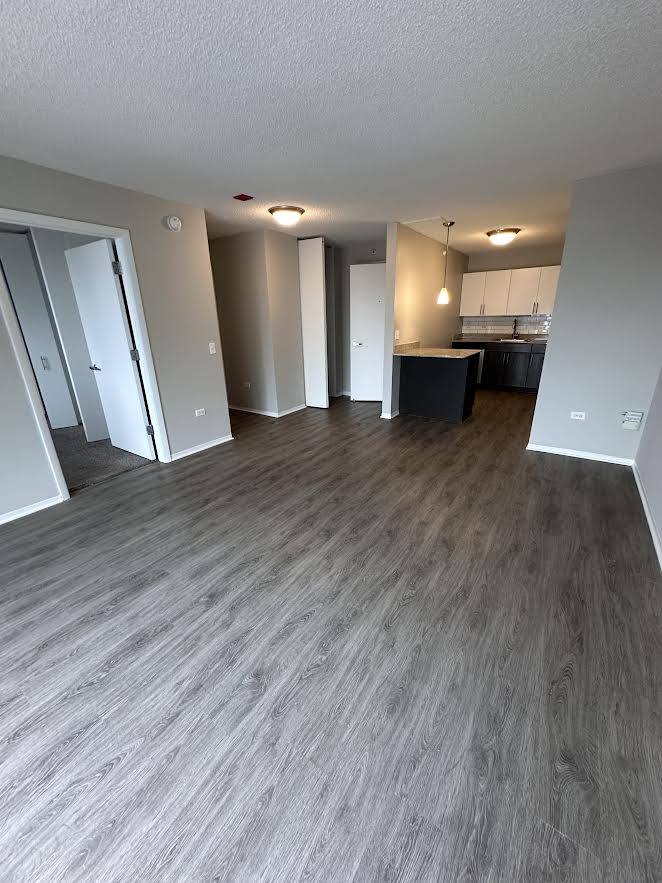 Apartment for rent at 180 N Jefferson St, Chicago, IL 60661