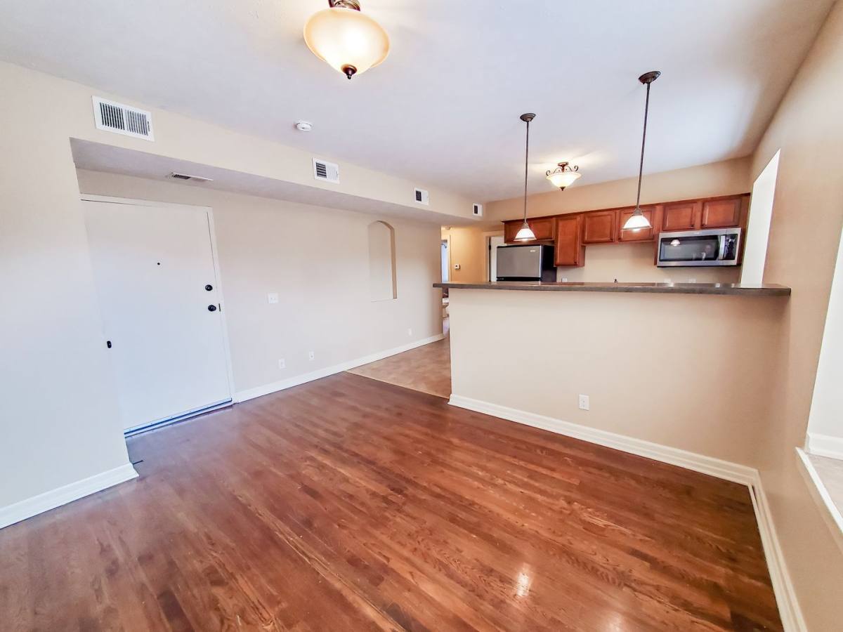 Apartment for rent at 601-617 S 31st Ave, Omaha, NE 68105