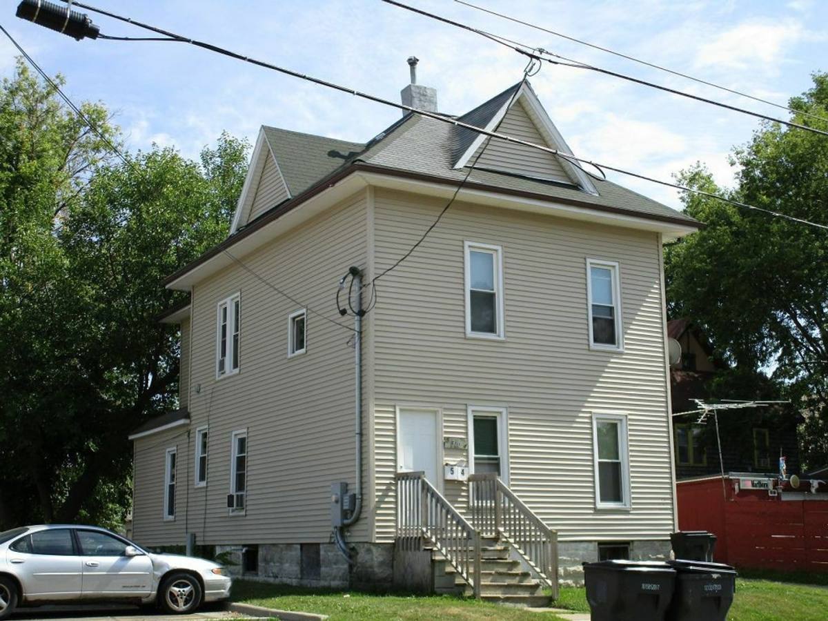 Apartment for rent at 310 E 2nd, Waterloo, IA 50703