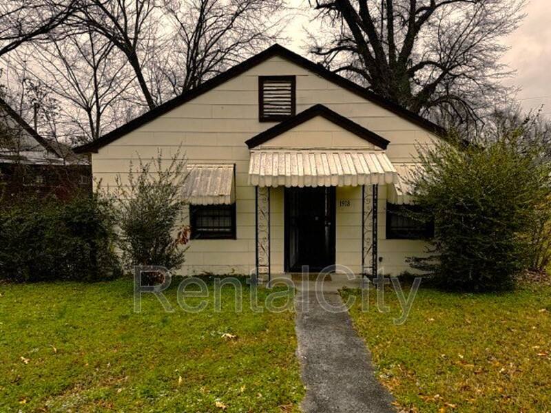 House for rent at 1918 Lapaloma St, Memphis, TN 38114