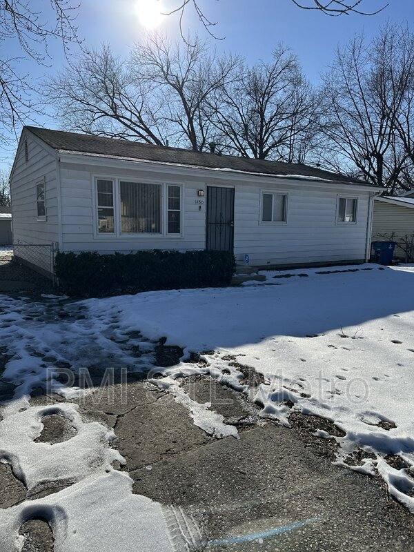 House for rent at 1450 Fairmeadows Lane, Saint Louis, MO 63138